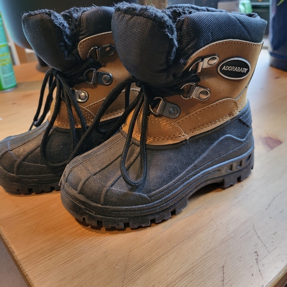 Kids snow boots - Picture 1 of 3